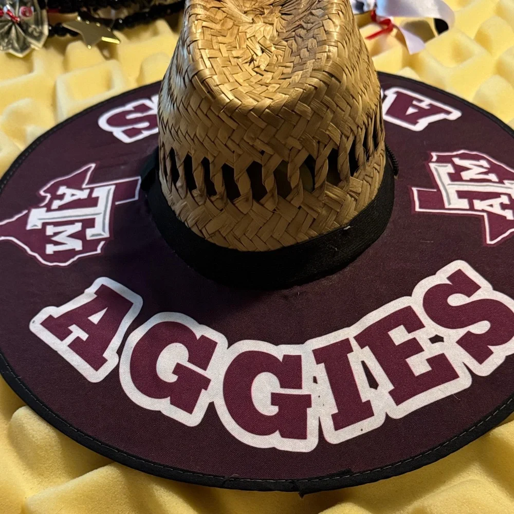 Aggies Straw Hat with Maroon Brim